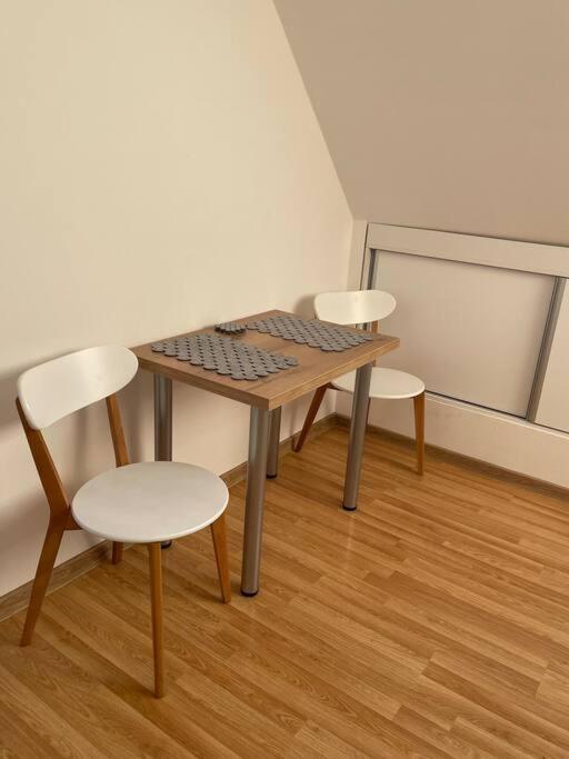Easy Living Apartments - Old Town บราชอฟ ภายนอก รูปภาพ