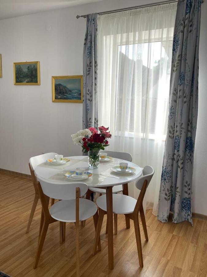 Easy Living Apartments - Old Town บราชอฟ ภายนอก รูปภาพ