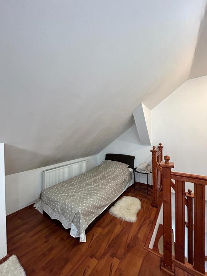 Easy Living Apartments - Old Town บราชอฟ ภายนอก รูปภาพ