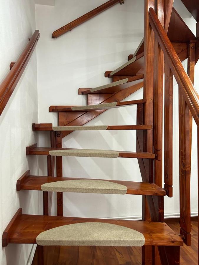 Easy Living Apartments - Old Town บราชอฟ ภายนอก รูปภาพ