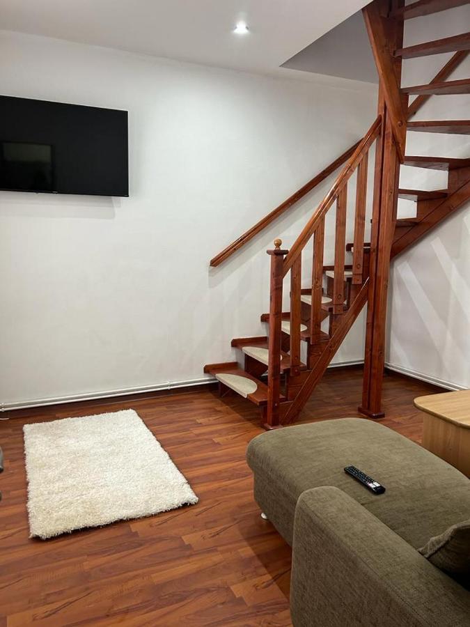Easy Living Apartments - Old Town บราชอฟ ภายนอก รูปภาพ