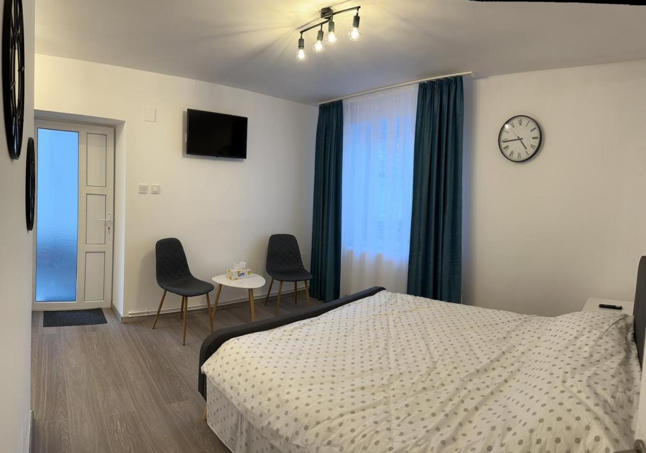 Easy Living Apartments - Old Town บราชอฟ ภายนอก รูปภาพ